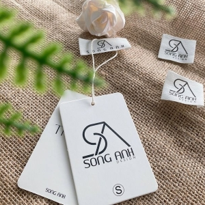 In nhãn mác quần áo tại quận Bình Thạnh